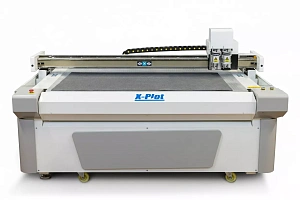 Планшетный режущий плоттер LT-1010F