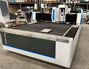 Оптоволоконный станок для лазерной резки металла X-Lase Y-4015-E1 (1500/2000/3000 Вт)