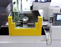 Электроэрозионный проволочно-вырезной станок Fanuc ROBOCUT α-C800iC (рабочий стол 800 на 600)